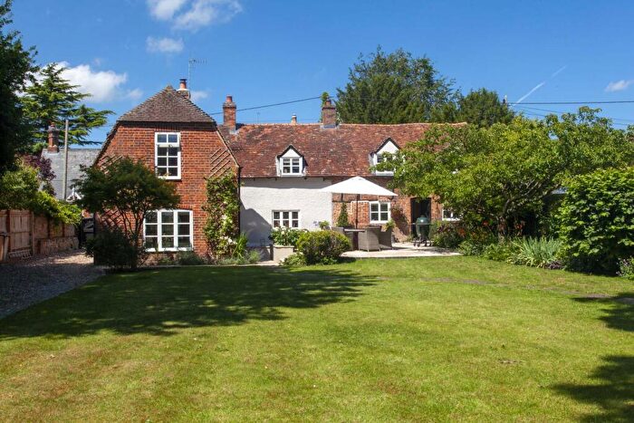 4 Bedroom Detached House For Sale In Aston Street, Aston Upthorpe, OX11