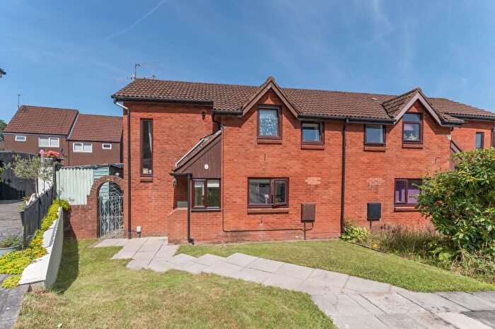 3 Bedroom Semi Detached House For Sale In Greenfield Close, Pontnewydd, Cwmbran, NP44