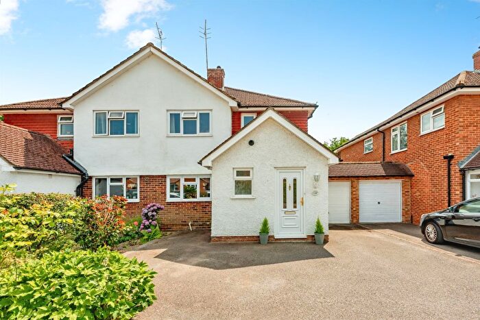 3 Bedroom Semi-Detached House For Sale In The Meadow, Copthorne, Crawley, RH10