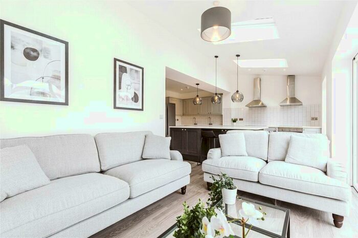 7 Bedroom Semi-Detached House To Rent In Gayner Road, Filton, Bristol, BS7