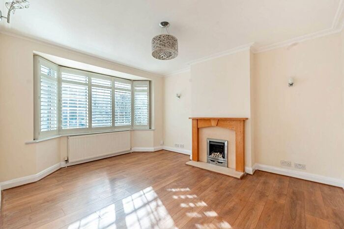 4 Bedroom Property To Rent In Pinner Park Avenue, Headstone, Harrow, HA2