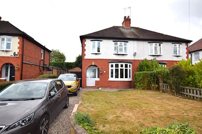 3 Bedroom Semi-detached House For Sale In Smithfield Road, Market Drayton, Shropshire, TF9