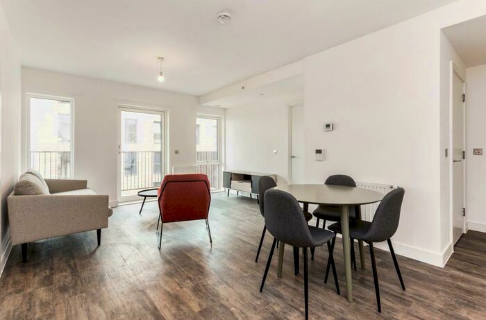 2 Bedroom Apartment To Rent In Newham London, E16