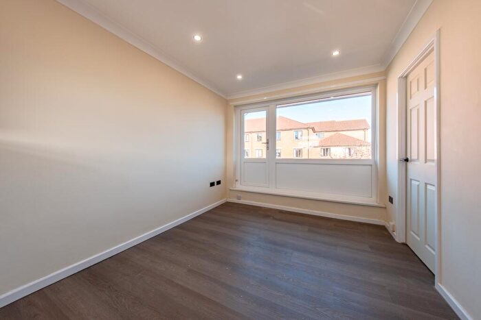 1 Bedroom Flat To Rent In Boston Court, Palversville, NE12