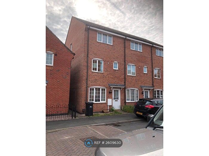 3 Bedroom End Of Terrace House To Rent In Barker Round Way, Burton-On-Trent, DE14