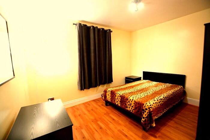 4 Bedroom Terraced House To Rent In Saville Road, London, E16