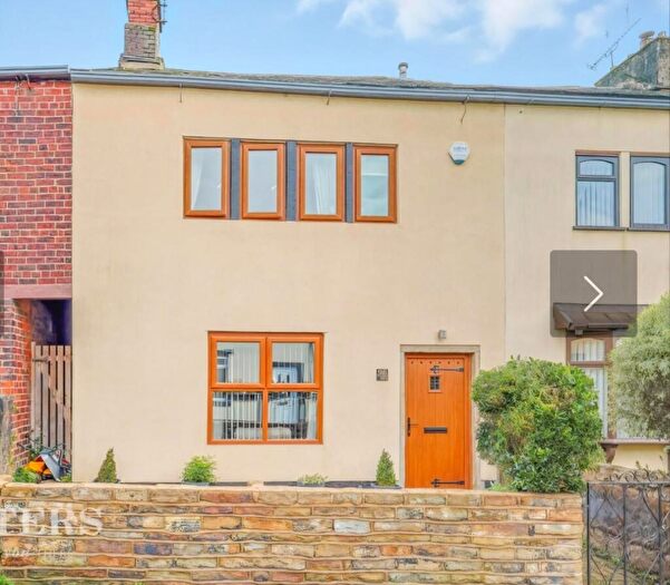 3 Bedroom Terraced House For Sale In Ramsden Road, Wardle, OL12