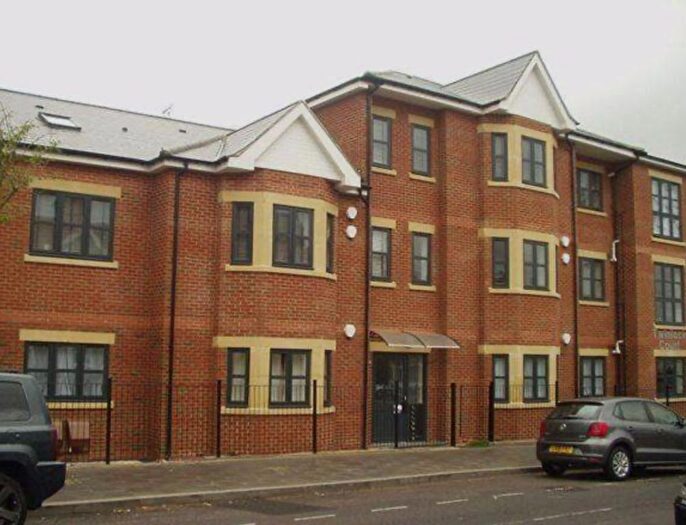 3 Bedroom Flat To Rent In Wilson Gardens, Harrow, HA1