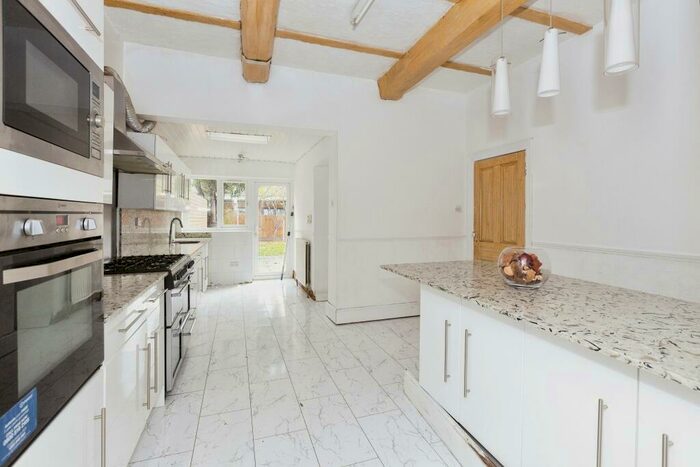 5 Bedroom Detached House To Rent In Forest Drive West, Leyton, E11