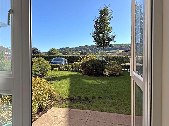 1 Bedroom Flat For Sale In South Lawn, Sidford, Sidmouth, EX10