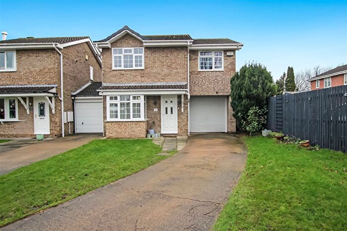 3 Bedroom Detached House For Sale In Beaumont Close, Woodham, DL5