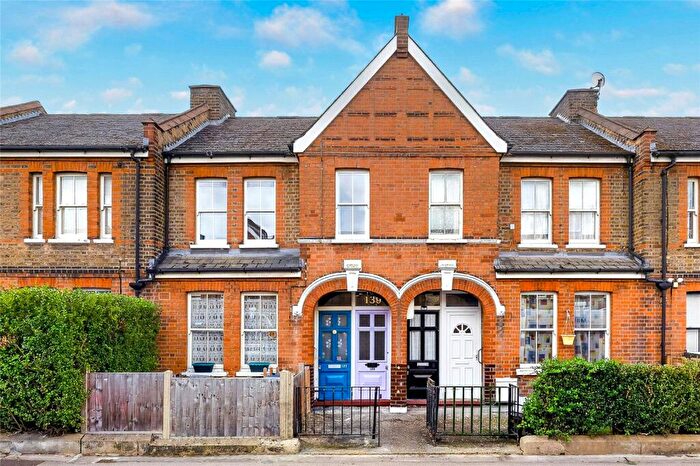 2 Bedroom Flat For Sale In Leucha Road, Walthamstow, London, E17