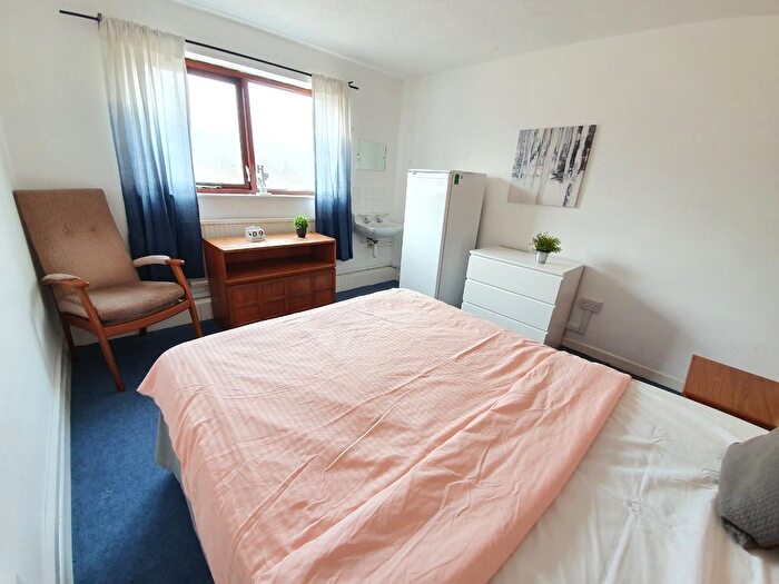 1 Bedroom Property To Rent In Stroud Avenue, Willenhall, WV12