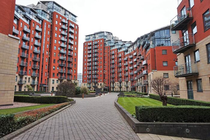 1 Bedroom Flat To Rent In Bonaire, Gotts Road, Leeds, LS12