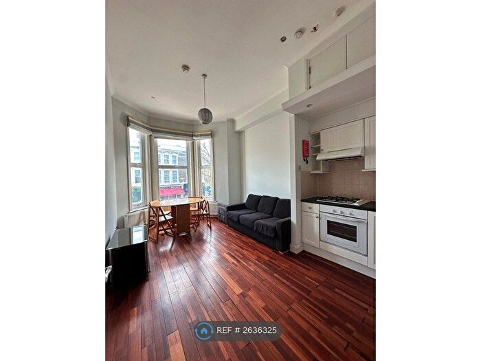2 Bedroom Flat To Rent In Bc Shepherds Bush Road, London, W6
