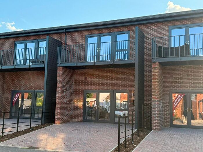 1 Bedroom Flat To Rent In St. Johns Road, Redhill, RH1