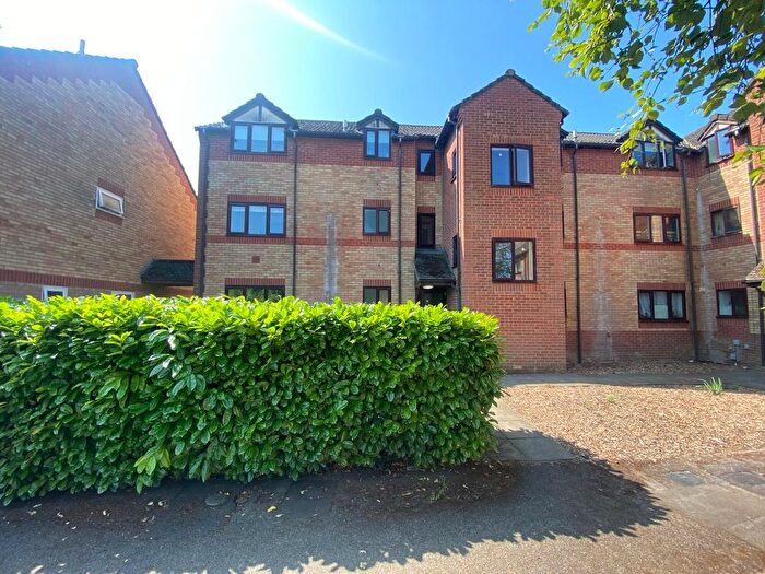 1 Bedroom Flat To Rent In Broome Way, Banbury, OX16