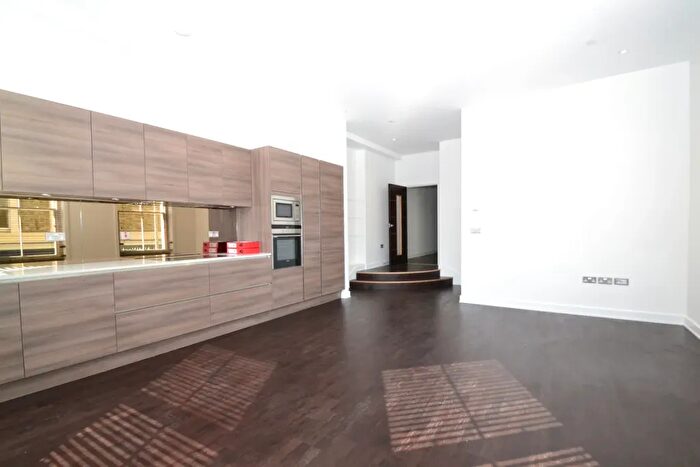 2 Bedroom Flat To Rent In Disraeli Road, Putney, SW15