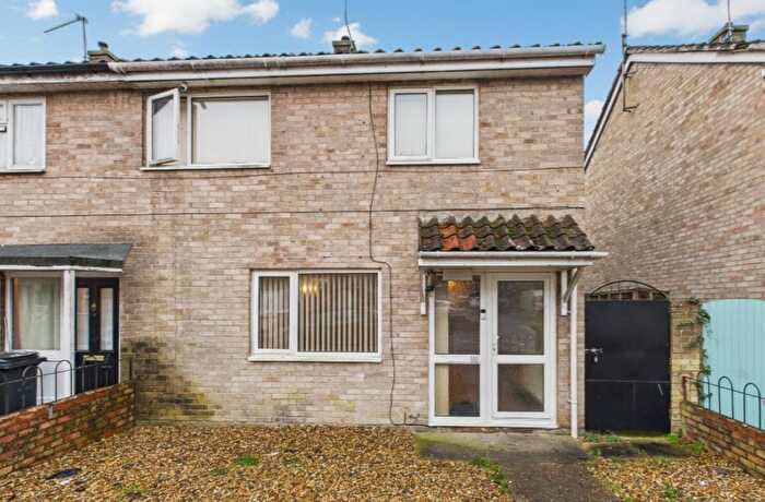 3 Bedroom House For Sale In Fir Road, Thetford, IP24