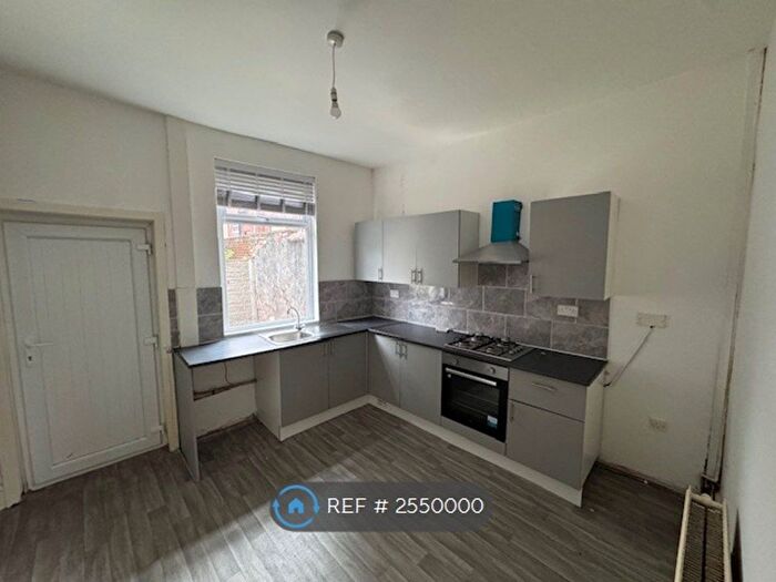 3 Bedroom Terraced House To Rent In Whiteacre Road, Ashton-Under-Lyne, OL6