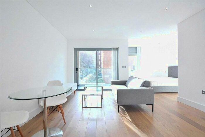 Studio To Rent In Sawmill Studios, London, N1