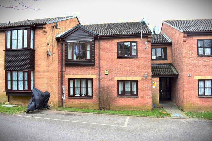 1 Bedroom Apartment To Rent In Central Yeovil, Somerset, BA21