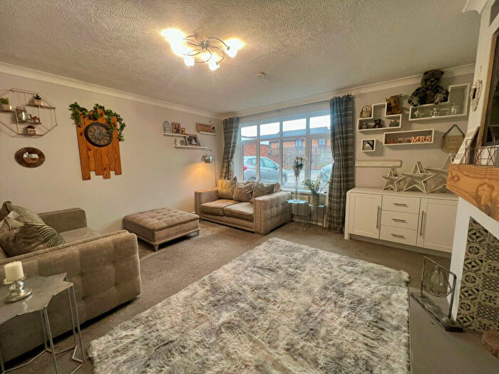 3 Bedroom Terraced House For Sale In Yarborough Drive, Grimsby, DN31