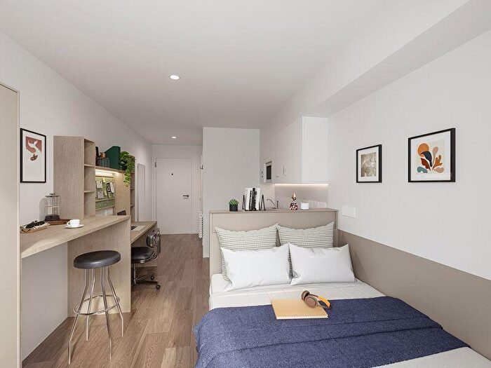 Studio To Rent In Holden Court-Club Studio, BN2