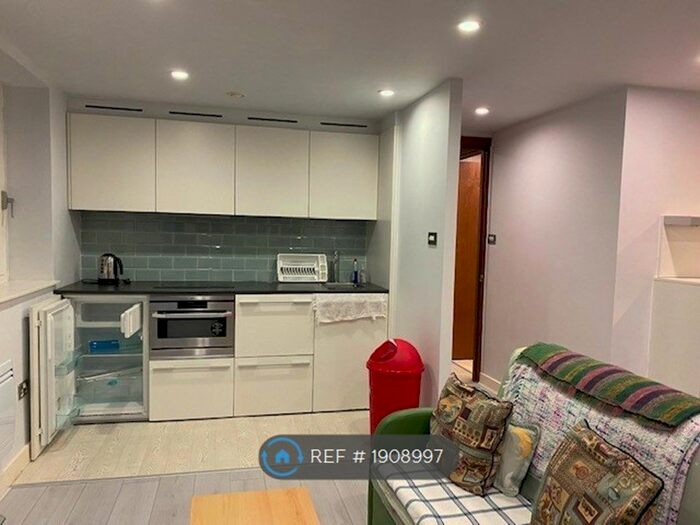 1 Bedroom Flat To Rent In St. Pauls Square, Liverpool, L3