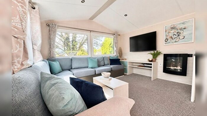 2 Bedroom Park Home For Sale In Kiln Ln, Gisburn, BB7