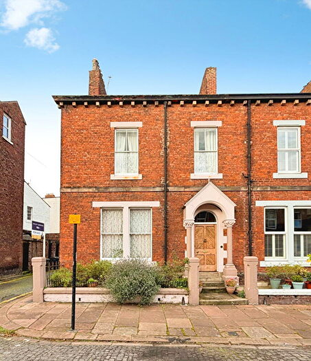 5 Bedroom End Of Terrace House For Sale In Hartington Place, Carlisle, CA1