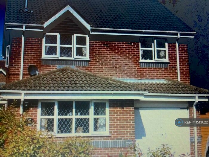 3 Bedroom Detached House To Rent In The Willows, Waterlooville, PO7