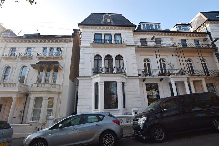 2 Bedroom Flat To Rent In St Leonards On Sea, East Sussex, TN37