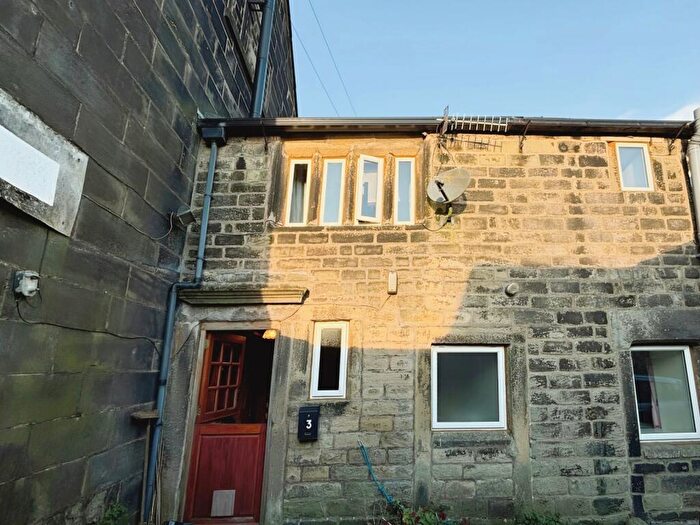 1 Bedroom End Of Terrace House For Sale In Cross Stone Road, Todmorden, OL14
