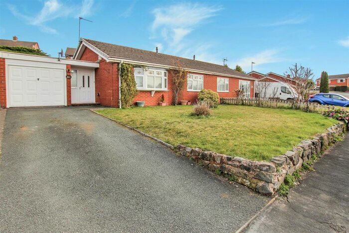 2 Bedroom Bungalow For Sale In Perry Road, Gobowen, Oswestry, SY10