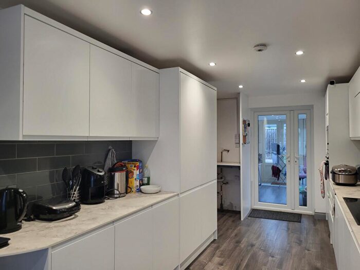 1 Bedroom Terraced House To Rent In Fir Tree Close, Swindon, SN2