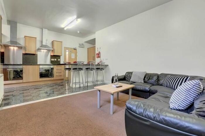 6 Bedroom Flat To Rent In Sangha House, Newarke Street, Leicester, LE1