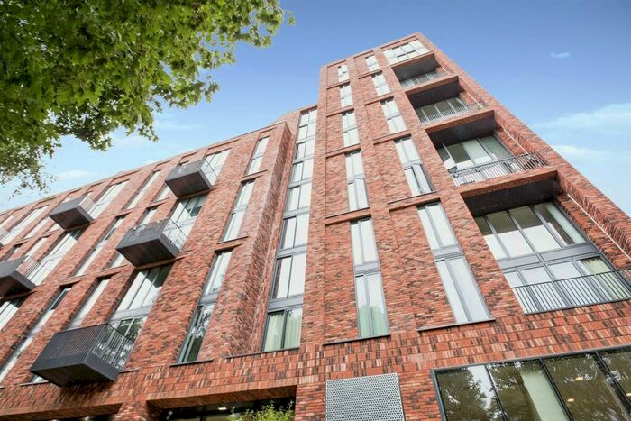2 Bedroom Flat To Rent In Mount Yard, Old Mount Street, M4