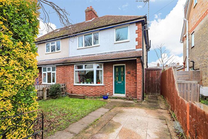 3 Bedroom Semi Detached House For Sale In Greville Road, Cambridge, CB1