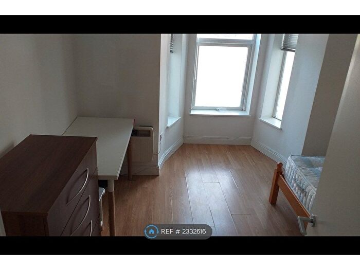 3 Bedroom Flat To Rent In Davenant Road, London, N19