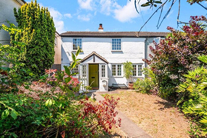 3 Bedroom Cottage For Sale In High Street, Godstone, RH9
