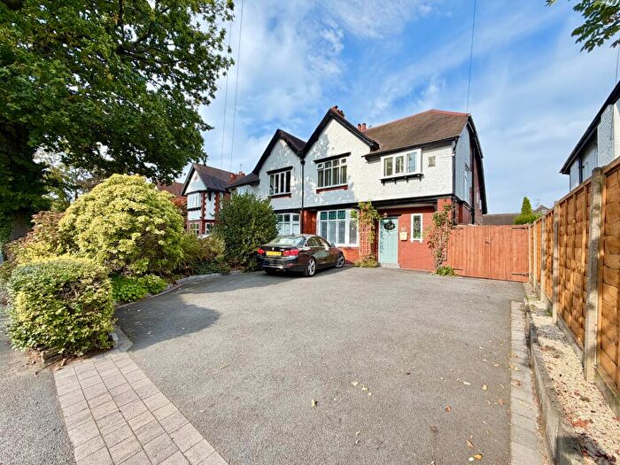 4 Bedroom Semi-Detached House For Sale In Harboro Road, Sale, Trafford, M33