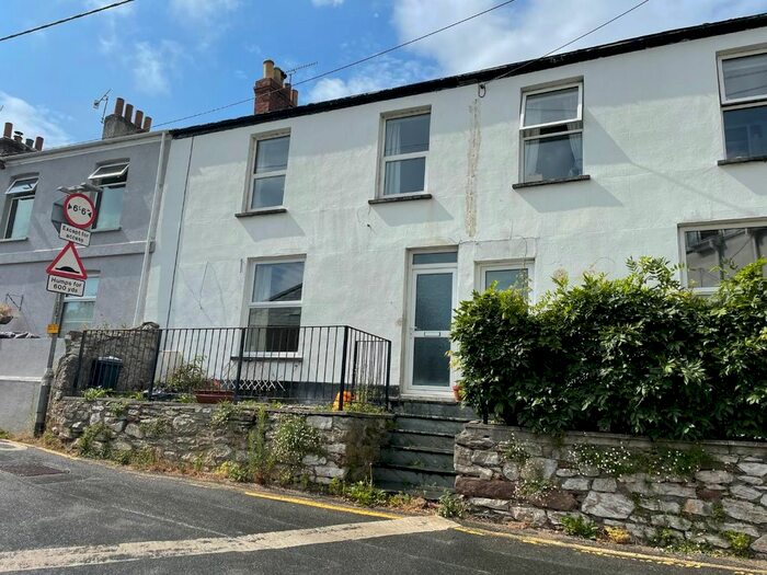 2 Bedroom Property To Rent In Millbrook, Torpoint, PL10