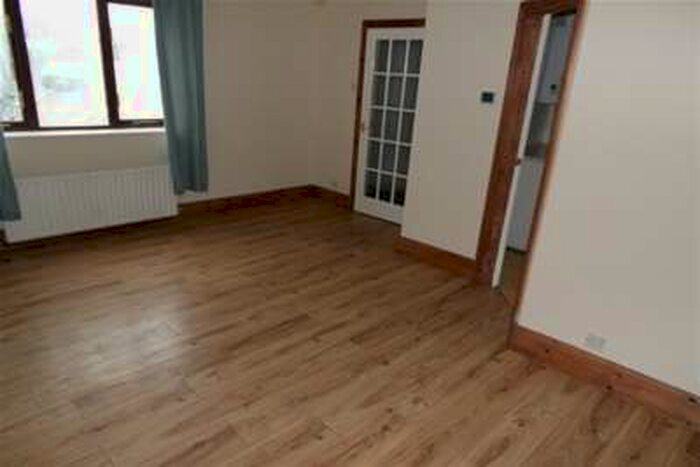 2 Bedroom House To Rent In Swan Street, BB2