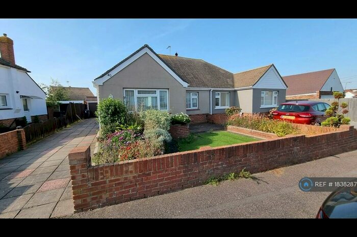 3 Bedroom Bungalow To Rent In Dorothy Drive, Ramsgate, CT12