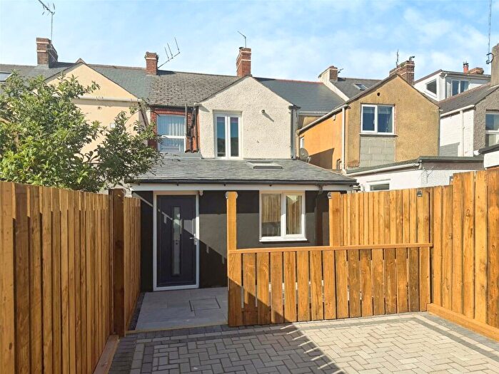 2 Bedroom Flat For Sale In Withycombe Road, Exmouth, Devon, EX8