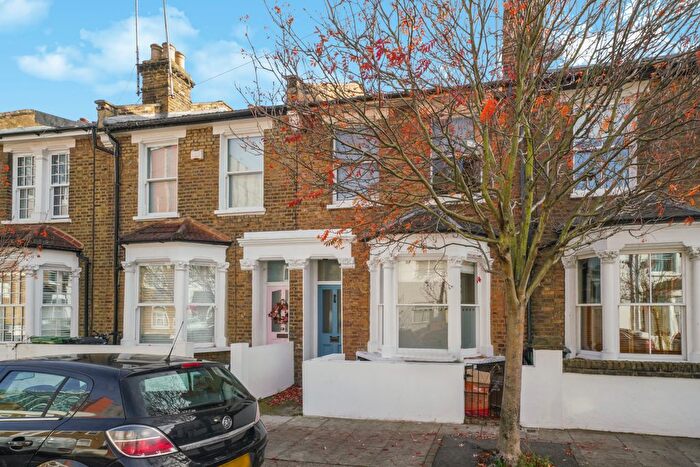 2 Bedroom Flat To Rent In Yeldham Road, London, W6