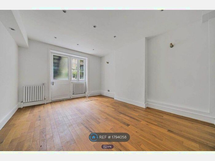 2 Bedroom Flat To Rent In Holland Park Avenue, London, W11