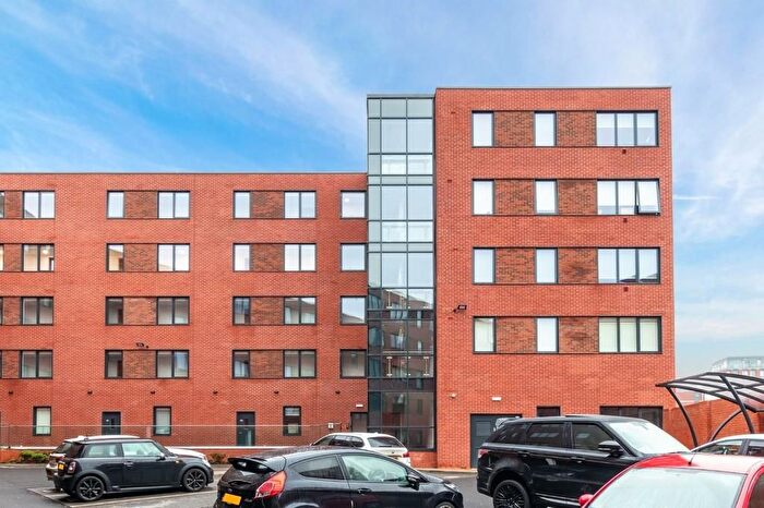 2 Bedroom Flat To Rent In Madison House, Wrentham Street, Birmingham, B5