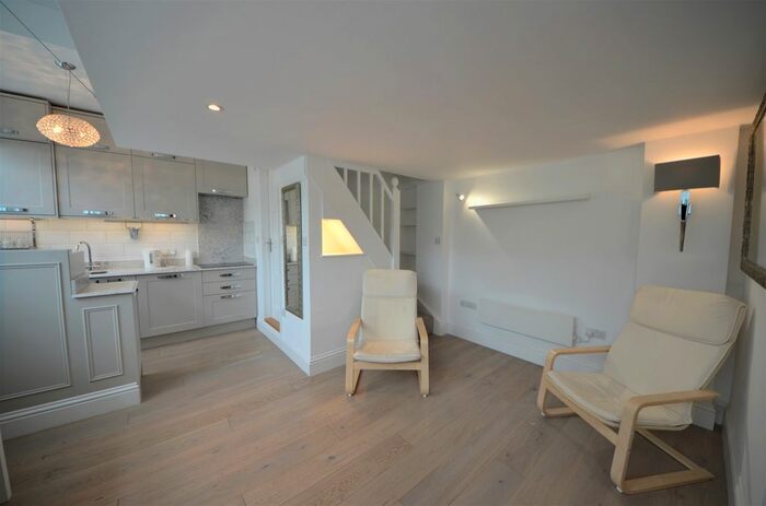 1 Bedroom Flat To Rent In Caledonian Road, Kings Cross, N1